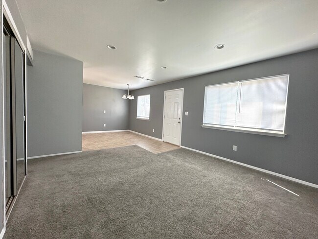 Building Photo - 30486 Townley St