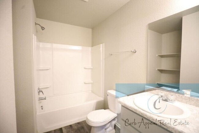 Building Photo - Move in special $950!! Beautiful 4 bed / 2 bath home - Nettleton!!