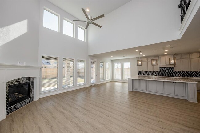 Building Photo - 29819 Breezy Pnes Lp
