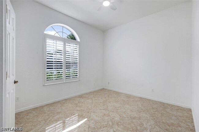 Building Photo - 15501 Cadiz Ln