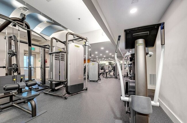 Building Photo - 1Bd/1Ba Bellevue Condo