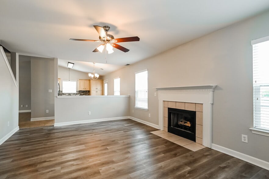 Building Photo - 4706 Capstone Dr
