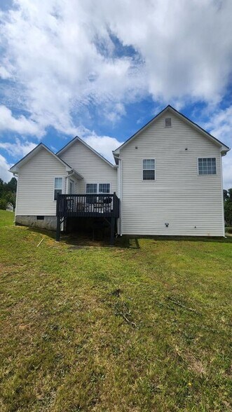 Building Photo - 101 Rampart St