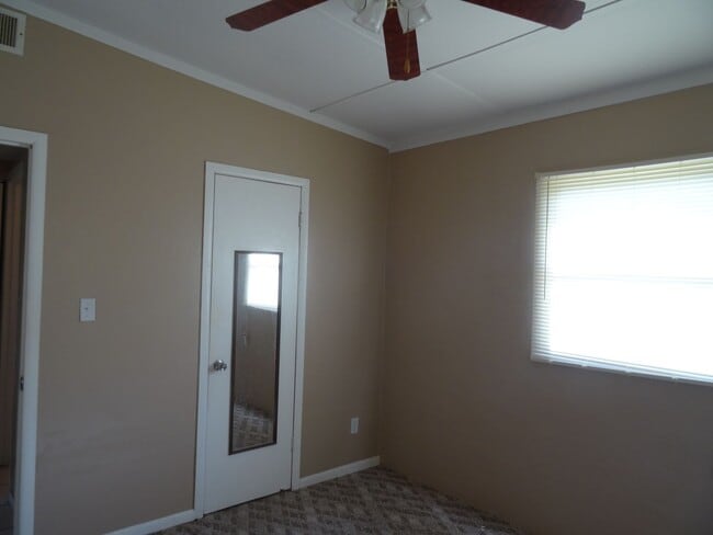 Building Photo - 3 Bed Home for Rent!