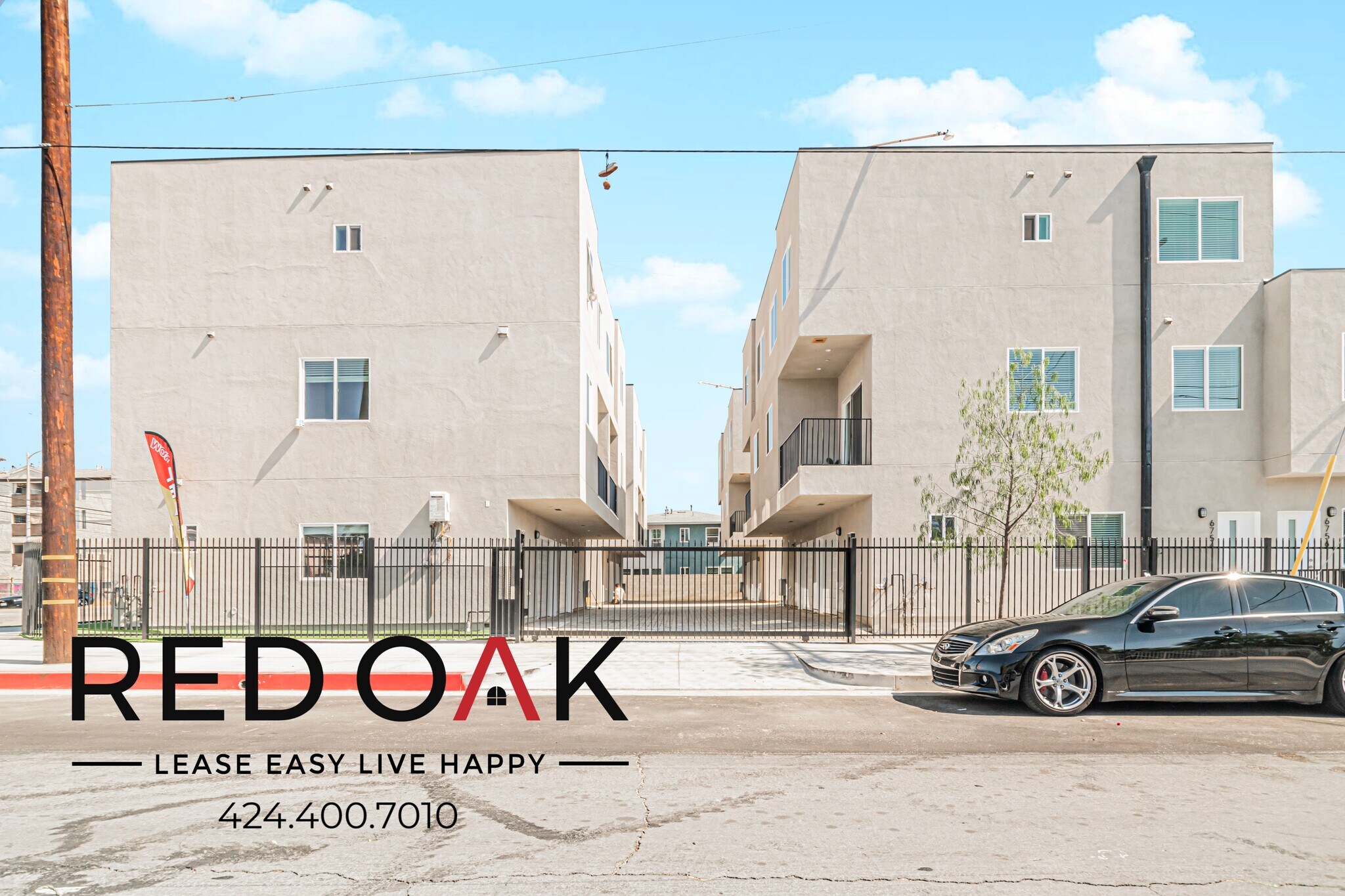 Building Photo - 11950 Vanowen St