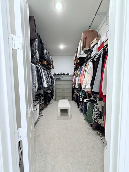 Building Photo - 1712 Homestead Way