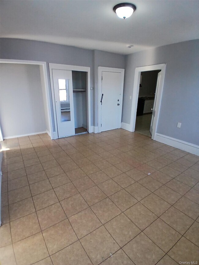 Building Photo - 40 Benkard Ave