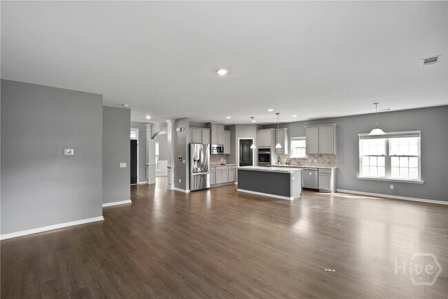 Building Photo - 11 Swallow Tail Cir