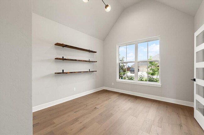 Building Photo - 8732 Beechgrove Dr