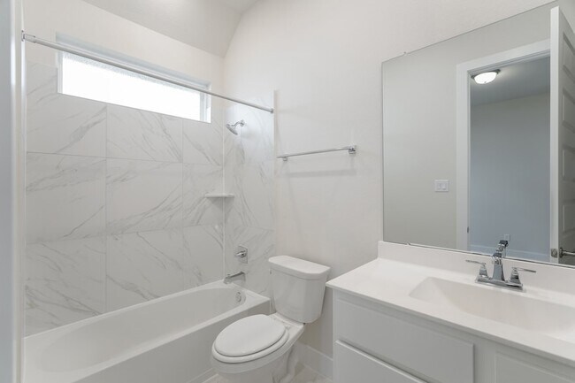 Building Photo - 28156 Graywood Dr