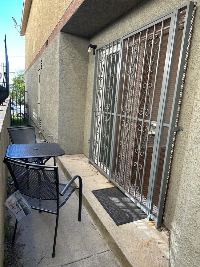 Building Photo - 125 N Cabrillo Ave