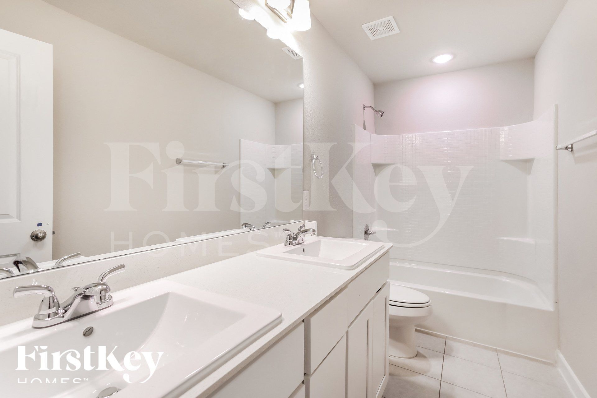 Building Photo - 323 Niki Dr