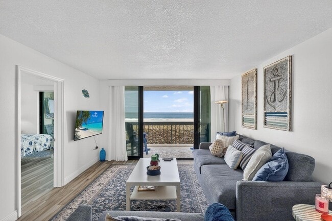 Building Photo - 9940 S Ocean Dr