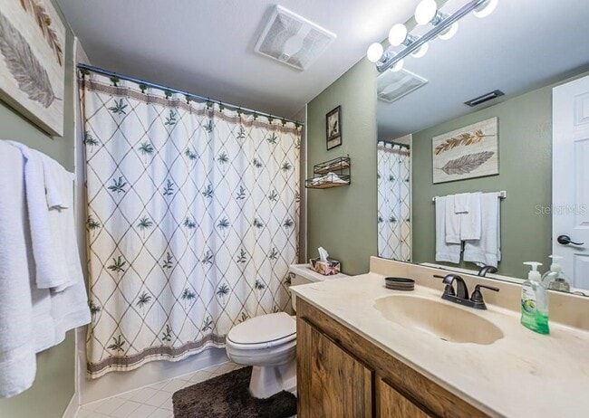 Building Photo - 6273 Bahia Del Mar Blvd S