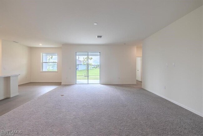 Building Photo - 4208 NE 15th Pl