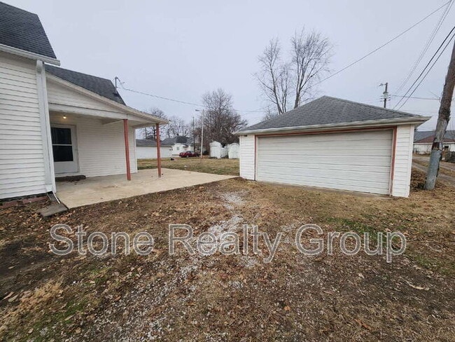 Building Photo - 731 Walnut St