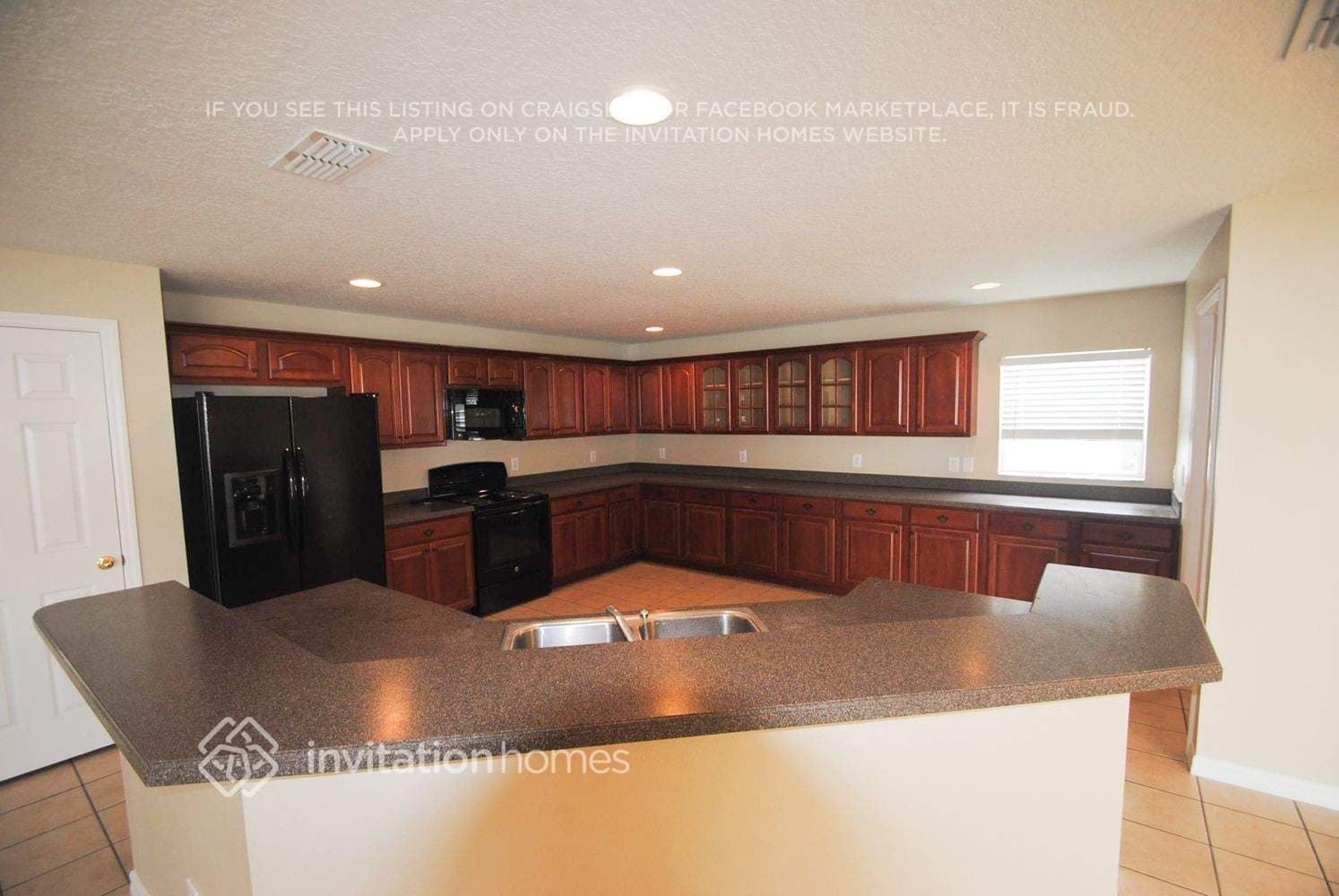 Building Photo - 13624 Podocarpus Ln
