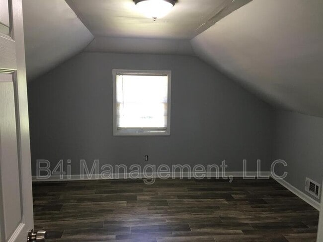 Building Photo - 37 Rehoboth Rd