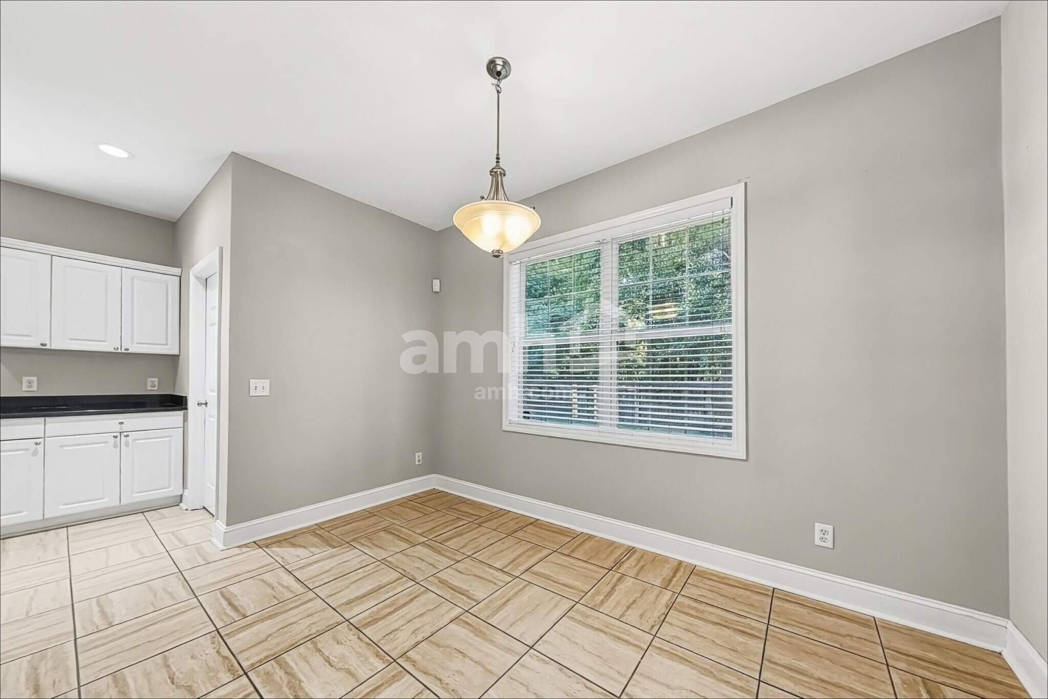 Building Photo - 45 Wintergreen Dr