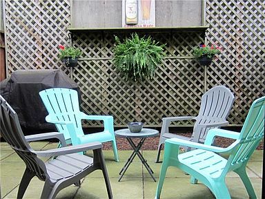 Building Photo - 448 Country View Ct