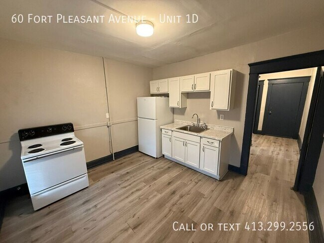 Primary Photo - 60 Fort Pleasant Ave