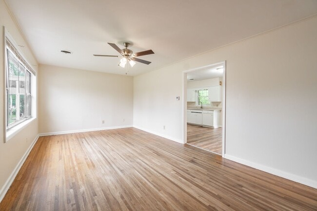 Building Photo - * Move-In Special * Charming 3 Bedroom, 1....