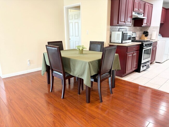 Building Photo - Fully Furnished 3BR Home with Private Patio & Backyard – Perfect Covina Getaway