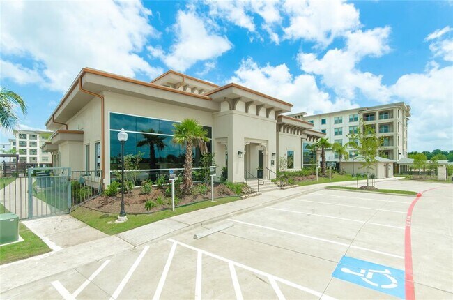 Building Photo - 3300 Towers Blvd