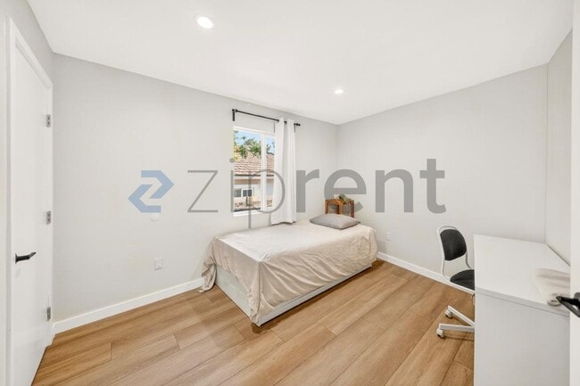 Building Photo - 5775 W 74th St