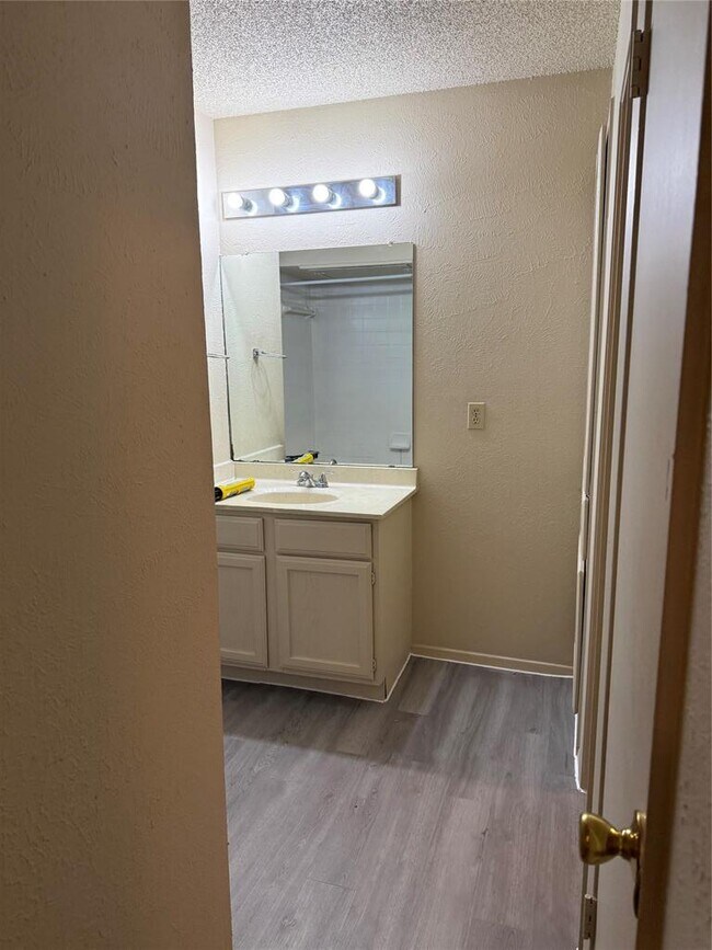 Building Photo - 4405 Avenue A