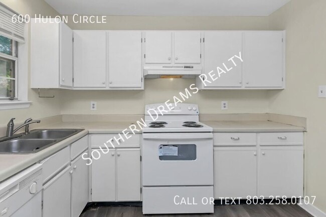 Building Photo - 600 Hulon Ct