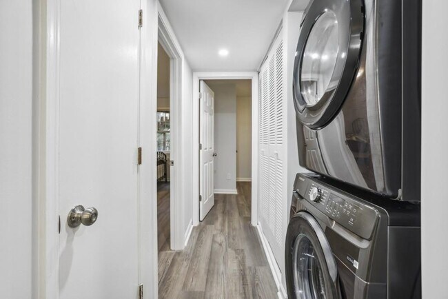 Building Photo - 10145 Rillridge Ct