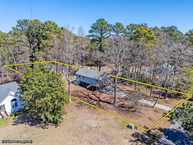 Building Photo - 111 Arnold Dr