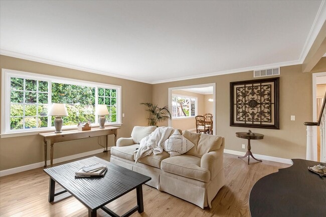 Building Photo - Executive Oasis l Huge Lot with Lush Green...