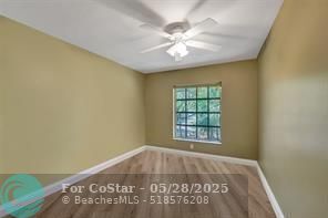 Building Photo - 2250 NE 66th St