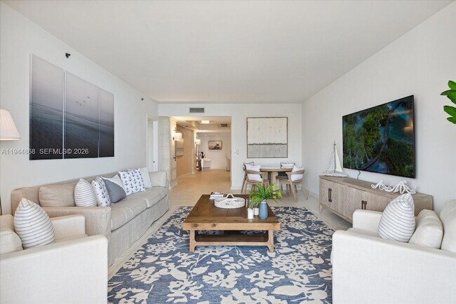 Building Photo - 791 Crandon Blvd