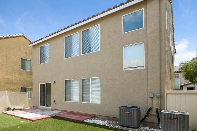 Building Photo - 9466 Havasu Canyon Ave