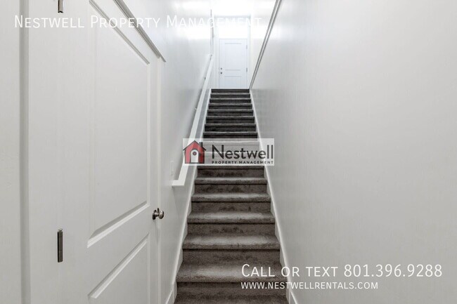 Building Photo - 5444 Orville St