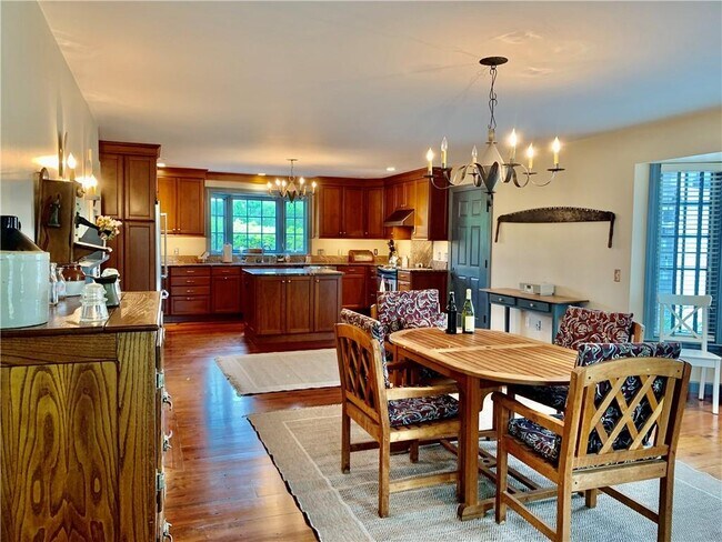 Building Photo - 6 Butts Rock Rd