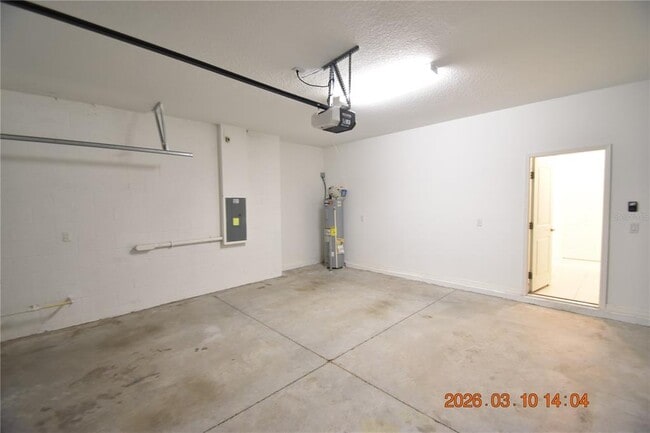 Building Photo - 6252 Shiner St