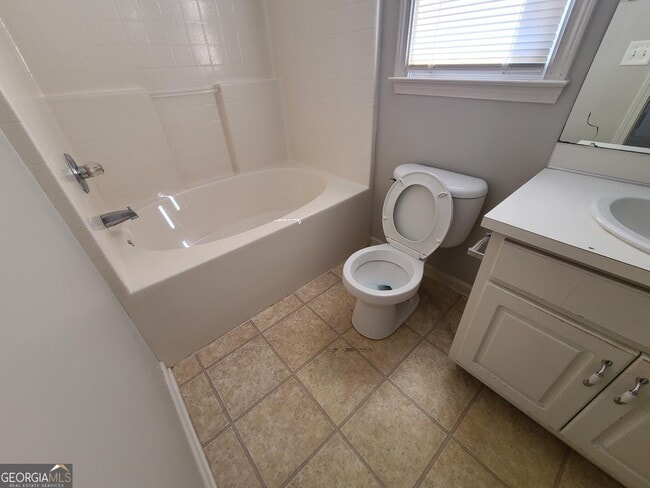 Building Photo - 5009 Mint Dr