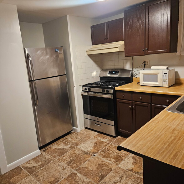 Primary Photo - 2649 91st St