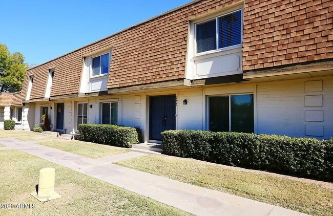 Building Photo - 8237 E Orange Blossom Ln