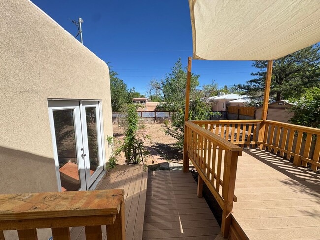 Building Photo - Victory Hills Charm!