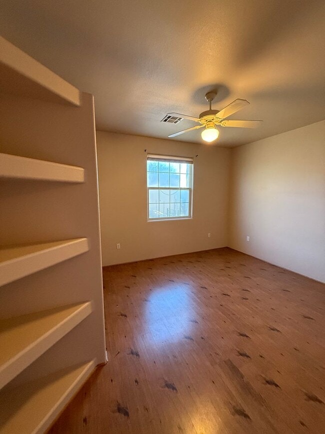 Building Photo - 3878 Stoneybrook Cir