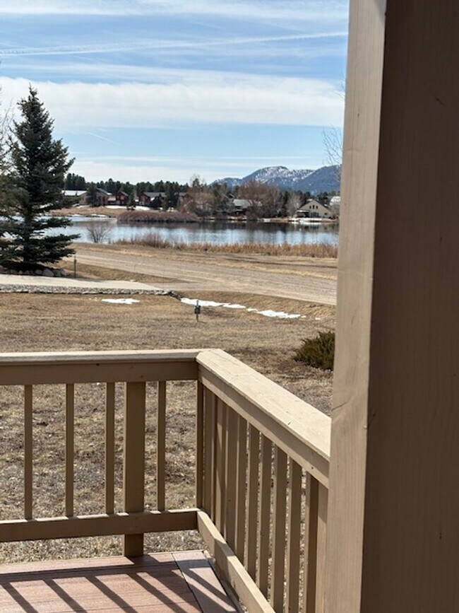 Building Photo - Stunning 3-Bedroom, 2-Bath Home with Lake Views!