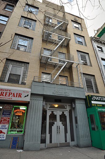 Building Photo - 113 E 31st St