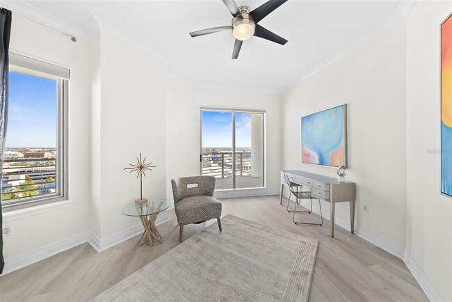 Building Photo - 449 S 12th St