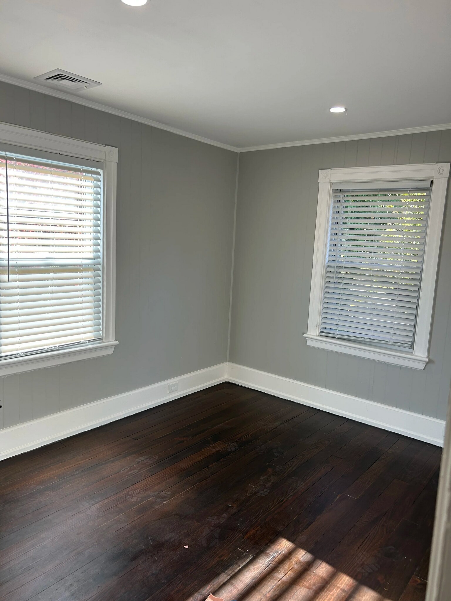 Building Photo - 72 Delaware Ave