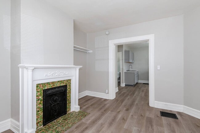 Building Photo - 115 E Foraker St